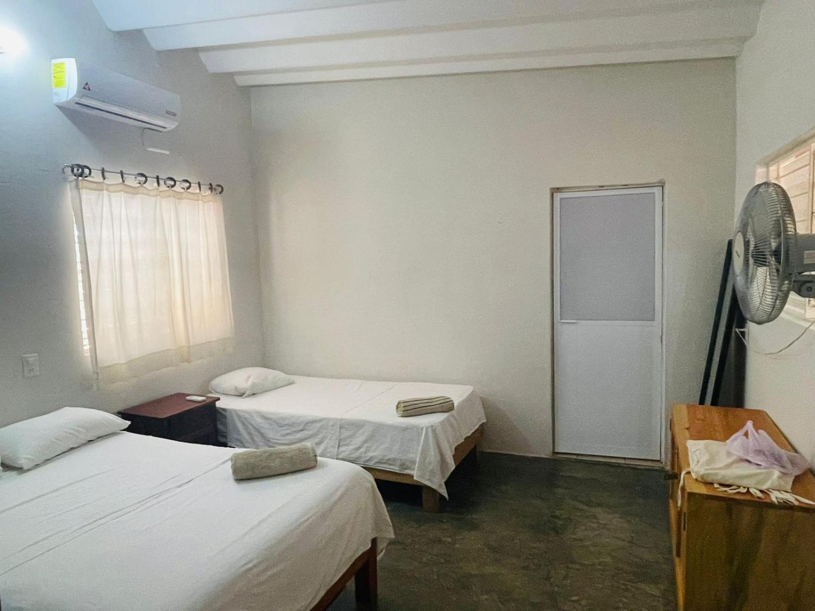 Casa Sixta A 7Min Del Aeropuerto Internacional Pmx Y 2 Cuadras Terminal Autob Ado Hotel ปูแอร์โตเอสกอนดิโด ภายนอก รูปภาพ