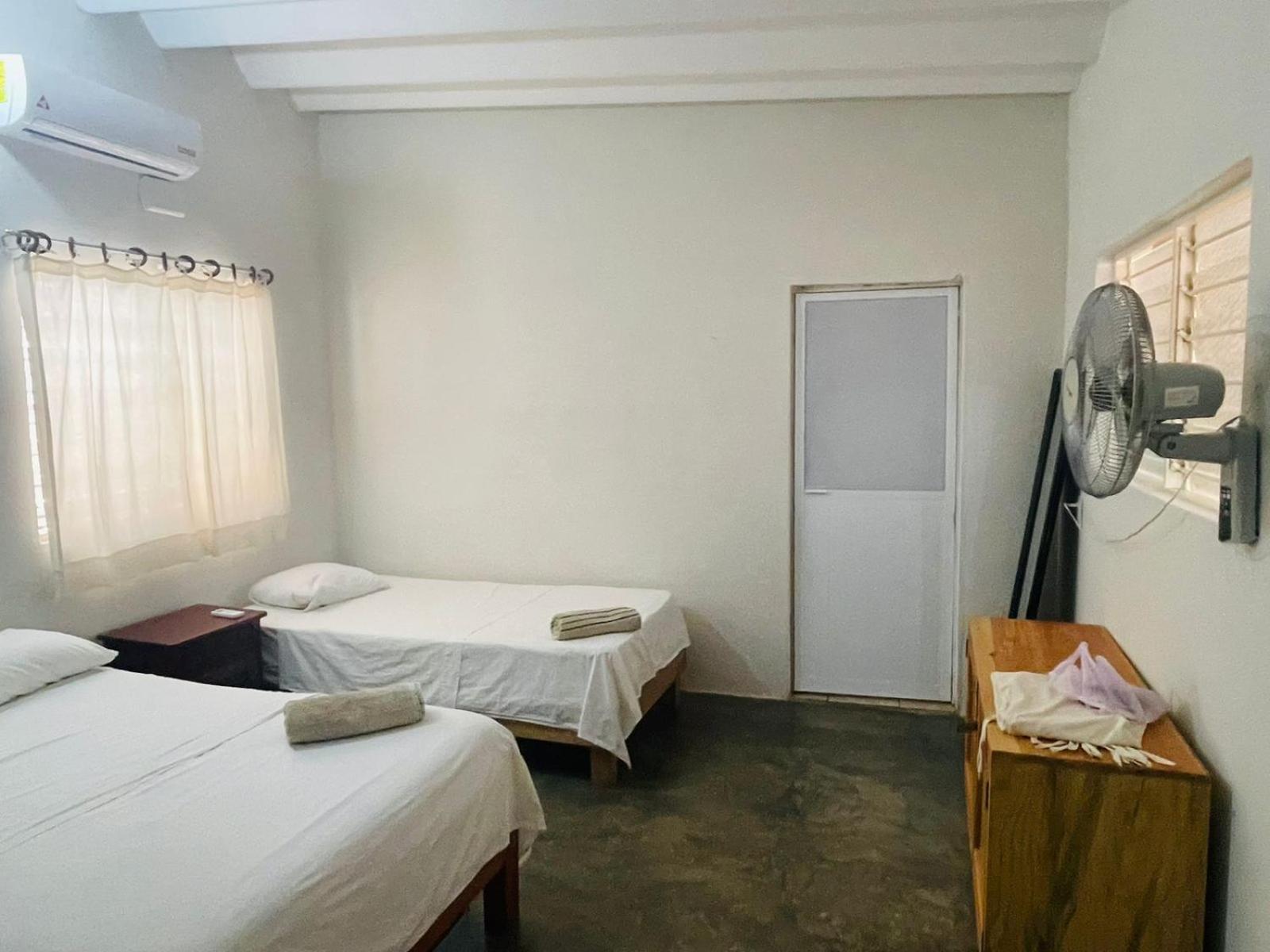 Casa Sixta A 7Min Del Aeropuerto Internacional Pmx Y 2 Cuadras Terminal Autob Ado Hotel ปูแอร์โตเอสกอนดิโด ภายนอก รูปภาพ